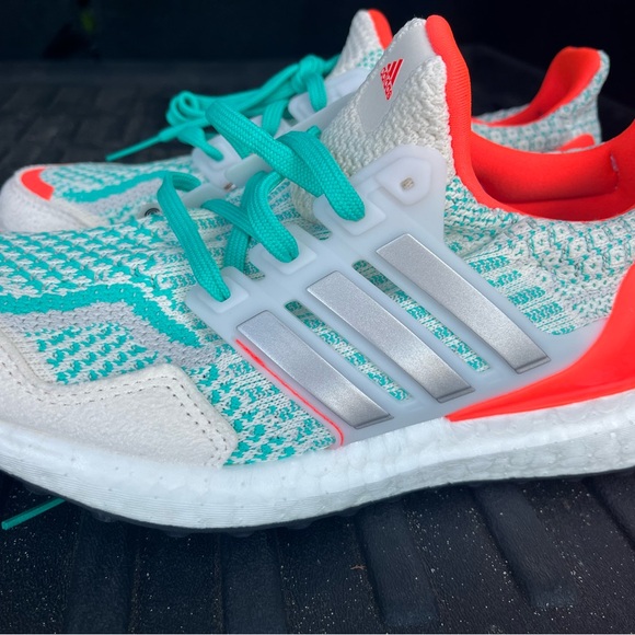 Adidas Ultra Boost 5.0 DNA J White Silver Mint Youth shoes GZ3997 Size 5  Wmn's 6 - divino.acegroup.co.in